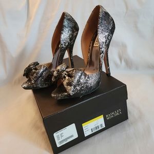 Never Worn! VNDS Women's Badgley Mischka Mable Metallic Pump Sz 9